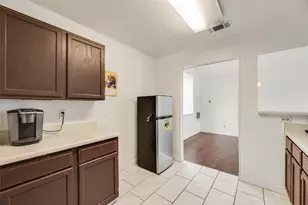 1613 Kingspoint Dr, Carrollton, TX 75007 - Photo 6
