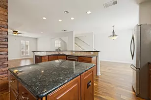 4002 Brownstone Ct, Dallas, TX 75204 - Photo 10