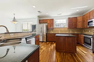 4002 Brownstone Ct, Dallas, TX 75204 - Photo 8