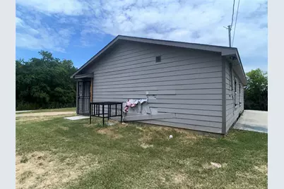 1504 Avenue D, Fort Worth, TX 76104 - Photo 4