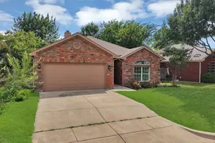 10513 Fossil Hill Dr, Fort Worth, TX 76131 - Photo 4