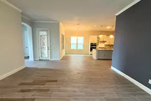 302 Julia Ln, Euless, TX 76040 - Photo 4