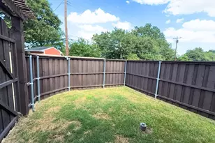 302 Julia Ln, Euless, TX 76040 - Photo 32
