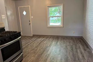 901 W Coffin St, Denison, TX 75020 - Photo 8