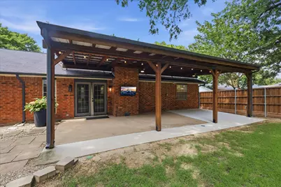 2007 Redwood Trail, Grapevine, TX 76051 - Photo 4