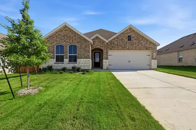 624 Mare Drive, Aubrey, TX 76227 - Photo 2
