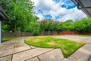 12607 Gaslite Cir, Farmers Branch, TX 75234 - Photo 28