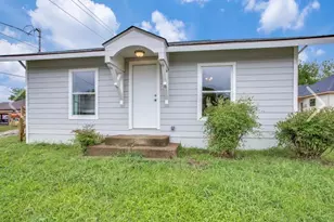 918 S Crockett Ave, Denison, TX 75021 - Photo 1