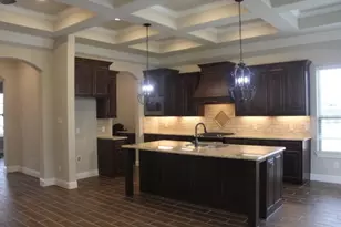2113 Clive Dr, Granbury, TX 76048 - Photo 6
