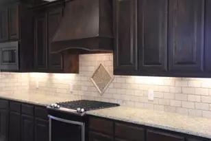2113 Clive Dr, Granbury, TX 76048 - Photo 4