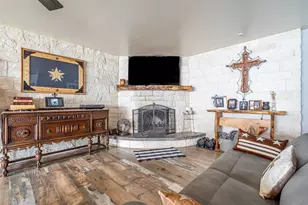 1721 Anaconda Trail, Granbury, TX 76048 - Photo 4
