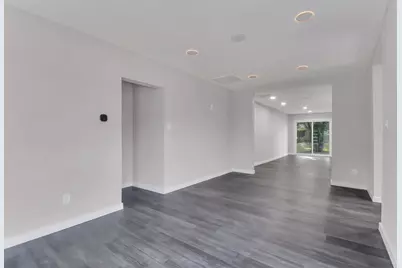 1310 Elmwood Boulevard, Dallas, TX 75224 - Photo 10