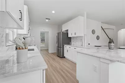 2715 Lake Country Drive, Grand Prairie, TX 75052 - Photo 8