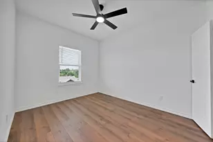1008 20th St, Fort Worth, TX 76164 - Photo 34