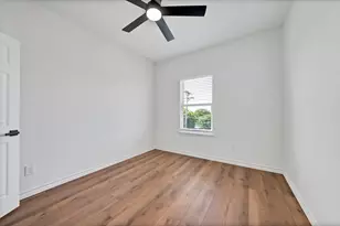 1008 20th St, Fort Worth, TX 76164 - Photo 32