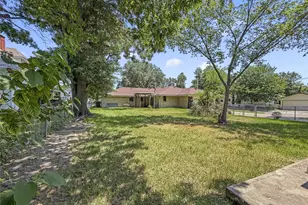 1901 Park St, Greenville, TX 75401 - Photo 26