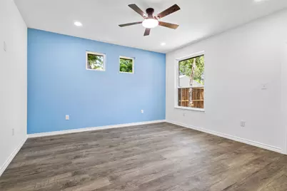 820 N Wood Street, Denton, TX 76209 - Photo 8