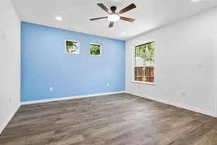 820 N Wood St, Denton, TX 76209 - Photo 8