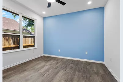 820 N Wood Street, Denton, TX 76209 - Photo 14