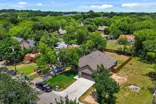 820 N Wood St, Denton, TX 76209 - Photo 18
