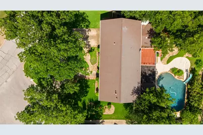3809 Diamond Loch W, North Richland Hills, TX 76180 - Photo 2