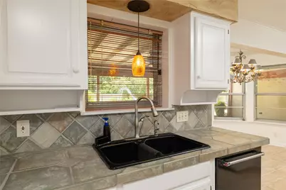 3809 Diamond Loch W, North Richland Hills, TX 76180 - Photo 8