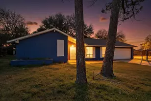 400 Casa Bello Ct, Irving, TX 75062 - Photo 2