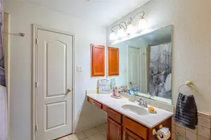 8017 Sartain Dr, Fort Worth, TX 76120 - Photo 18