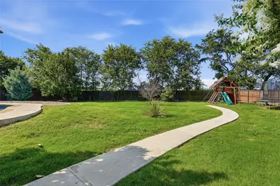 8240 St Johns Drive, Waxahachie, TX 75167 - Photo 32