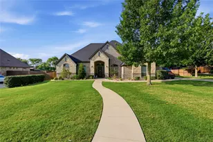 8240 St Johns Dr, Waxahachie, TX 75167 - Photo 2