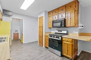 4210 Snow Mass Dr, Arlington, TX 76016 - Photo 4