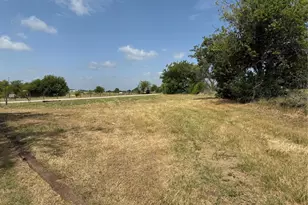 7208 Sky Rd, Joshua, TX 76058 - Photo 8