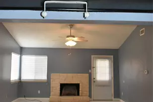 2014 High Bluff Dr, Garland, TX 75041 - Photo 6