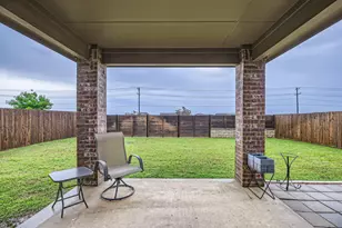 2828 Ainsworth Rd, Aubrey, TX 76227 - Photo 4