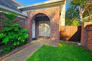 500 Lake Forest Dr, Coppell, TX 75019 - Photo 2