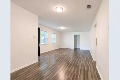 1414 N Binkley Avenue, Sherman, TX 75092 - Photo 6