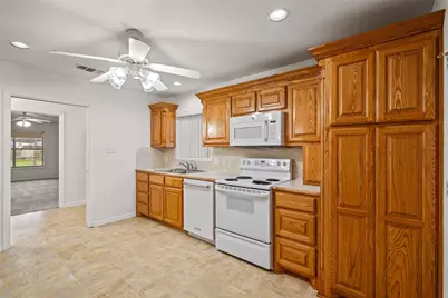 219 W Wilson Avenue, Sherman, TX 75090 - Photo 18