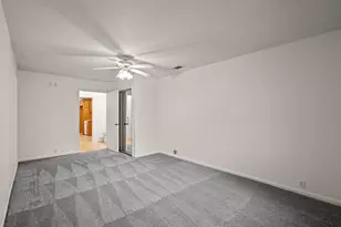 219 W Wilson Ave, Sherman, TX 75090 - Photo 26