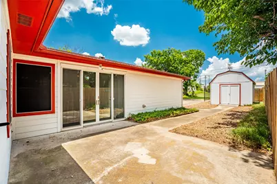 219 W Wilson Avenue, Sherman, TX 75090 - Photo 4