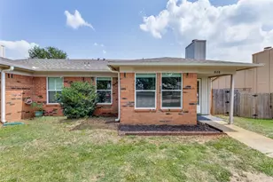 828 Woodland Ct, Kennedale, TX 76060 - Photo 1