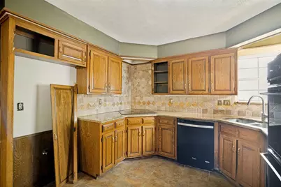 2404 Glen Forest Lane, Plano, TX 75023 - Photo 12