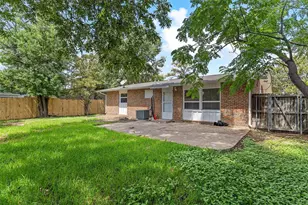 3230 High Vista Dr, Dallas, TX 75234 - Photo 2