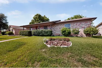 2709 Laramie Street, Irving, TX 75062 - Photo 4