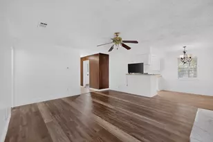 2709 Laramie St, Irving, TX 75062 - Photo 10
