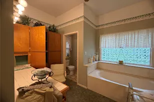 315 S Broadway St, Bells, TX 75414 - Photo 12