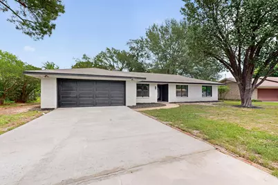 2821 McCarley Drive, Commerce, TX 75428 - Photo 4