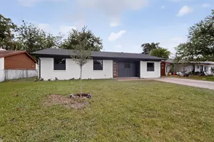 4819 Navajo Trail, Balch Springs, TX 75180 - Photo 2