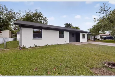 4819 Navajo Trail, Balch Springs, TX 75180 - Photo 4