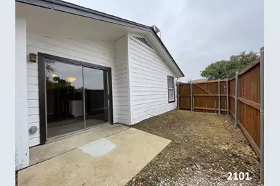 2101, 2103, 2105, 2107 Knoll Crest Drive, Arlington, TX 76014 - Photo 10