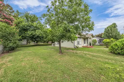 1020 Fisher Street, Bellmead, TX 76705 - Photo 6